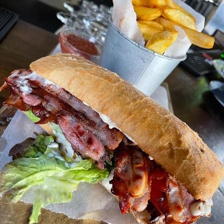 Leckere Sandwiches bei der Bar28